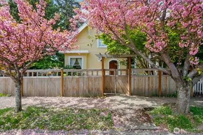 1601 10th Avenue W, Seattle, WA 98119 - Photo 1