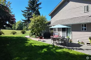 12270 Maple Crest Dr, Burlington, WA 98233 - Photo 3
