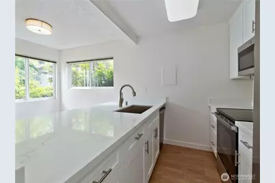 3015 127th Place SE #N12, Bellevue, WA 98005 - Photo 11