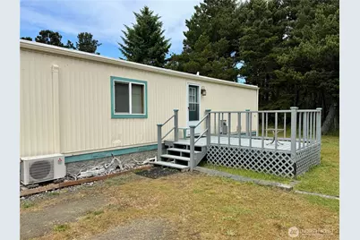 298 5th Street NW, Long Beach, WA 98631 - Photo 3