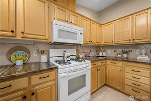 24105 221st Ln SE, Maple Valley, WA 98038 - Photo 9