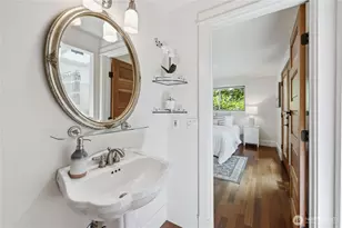 8883 NE Wardwell Rd, Bainbridge Island, WA 98110 - Photo 21