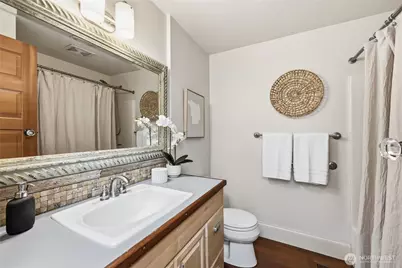 8883 NE Wardwell Road, Bainbridge Island, WA 98110 - Photo 25