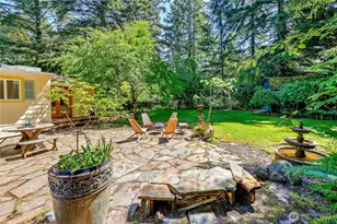 8883 NE Wardwell Rd, Bainbridge Island, WA 98110 - Photo 5