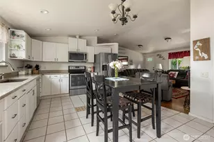1030 Timber Ln, Freeland, WA 98249 - Photo 9