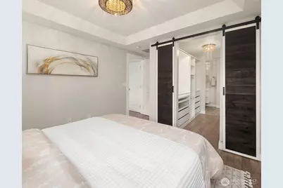 10025 Ashworth Avenue N, Seattle, WA 98133 - Photo 17