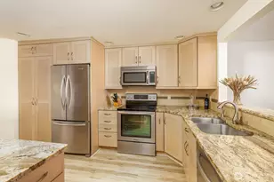 500 W Roy St, Seattle, WA 98119 - Photo 7