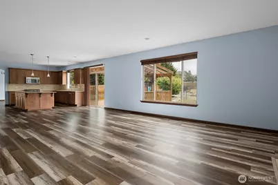 1033 Lyle Ridge Circle, Oak Harbor, WA 98277 - Photo 11