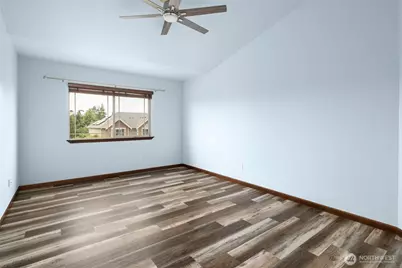 1033 Lyle Ridge Circle, Oak Harbor, WA 98277 - Photo 19