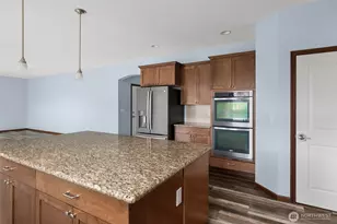 1033 Lyle Ridge Cir, Oak Harbor, WA 98277 - Photo 9