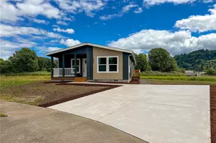 4561 Windemere St, Longview, WA 98632 - Photo 1