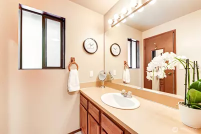 12826 NE 184th Court, Bothell, WA 98011 - Photo 9
