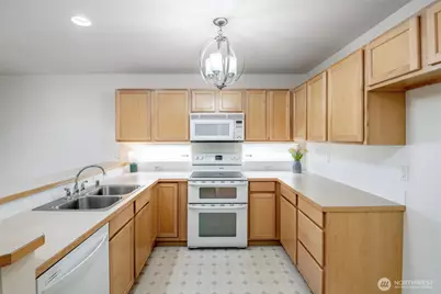 11809 5th Avenue Ct E, Tacoma, WA 98445 - Photo 11