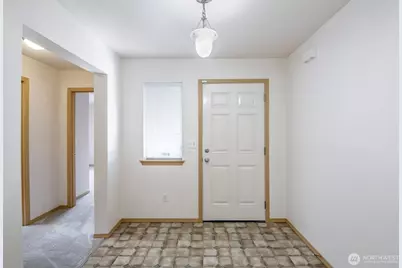 11809 5th Avenue Ct E, Tacoma, WA 98445 - Photo 3