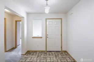 11809 5th Ave Ct E, Tacoma, WA 98445 - Photo 3