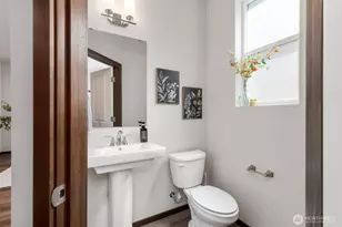 9516 Fairhaven Cir NE, Bremerton, WA 98311 - Photo 11