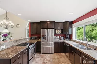 10927 NE 157th Street, Bothell, WA 98011 - Photo 13