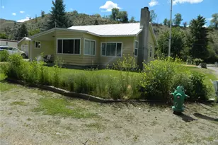34 Bonaparte Ave, Tonasket, WA 98855 - Photo 7