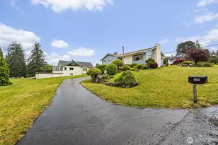 209 Harrison St, Raymond, WA 98577 - Photo 25