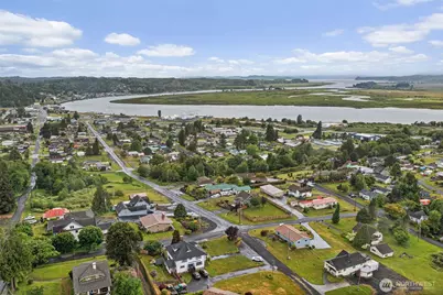 209 Harrison Street, Raymond, WA 98577 - Photo 33