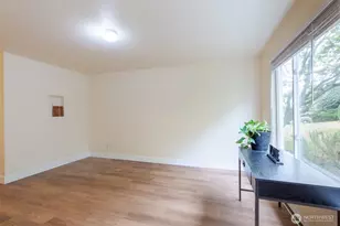 4733 Terrace Dr NE, Seattle, WA 98105 - Photo 5
