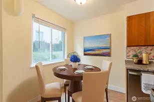 4733 Terrace Dr NE, Seattle, WA 98105 - Photo 11