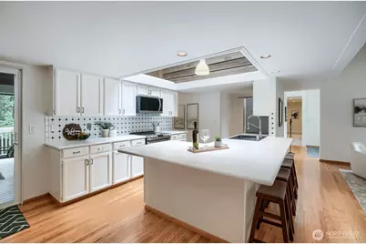 15301 SE 48th Drive, Bellevue, WA 98006 - Photo 11