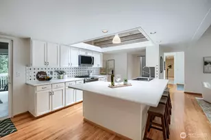 15301 SE 48th Dr, Bellevue, WA 98006 - Photo 11