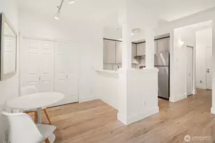 10042 Main St, Bellevue, WA 98004 - Photo 11