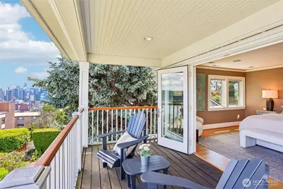1616 Bigelow Avenue N, Seattle, WA 98109 - Photo 19