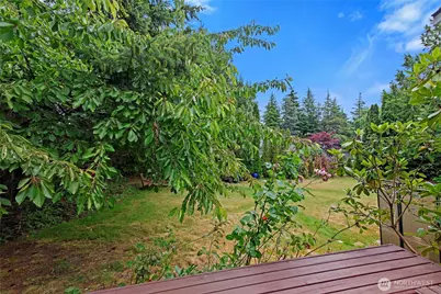 1090 Ihland Place NE, Bainbridge Island, WA 98110 - Photo 33