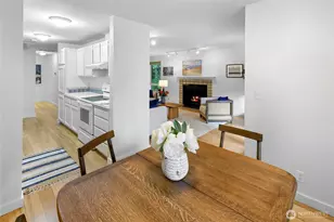 1090 Ihland Pl NE, Bainbridge Island, WA 98110 - Photo 15