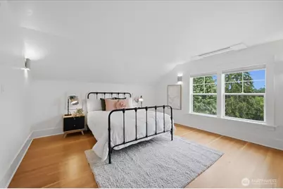 1902 NE 73rd Street, Seattle, WA 98115 - Photo 23
