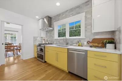 1902 NE 73rd Street, Seattle, WA 98115 - Photo 11
