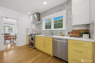 1902 NE 73rd St, Seattle, WA 98115 - Photo 11