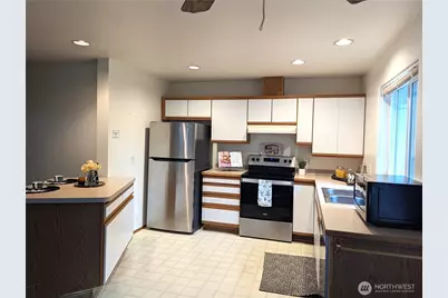 2007 99th Street E #Unit 1, Tacoma, WA 98445 - Photo 9