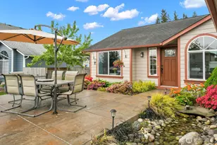 7425 3rd Dr W, Everett, WA 98203 - Photo 3