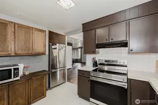 3190 Bartolatz Rd W, Bremerton, WA 98312 - Photo 7