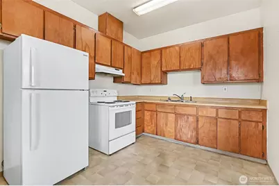 611 S 18th Street, Tacoma, WA 98405 - Photo 9