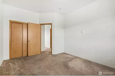 611 S 18th Street, Tacoma, WA 98405 - Photo 11