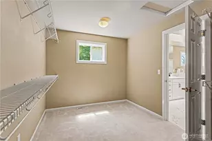 18055 NW Varese Ct, Issaquah, WA 98027 - Photo 23