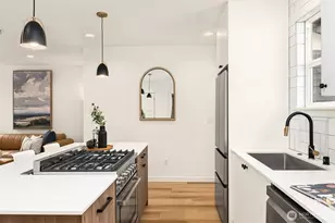 8913 8th Ave NE, Seattle, WA 98115 - Photo 13