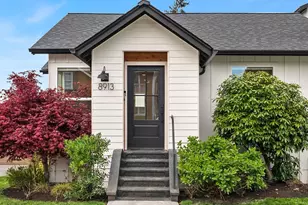 8913 8th Ave NE, Seattle, WA 98115 - Photo 3