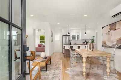 8913 8th Avenue NE, Seattle, WA 98115 - Photo 5