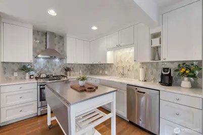 3802 NE 90th Street, Seattle, WA 98115 - Photo 9