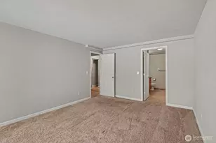 9905 NE 124th St, Kirkland, WA 98034 - Photo 17