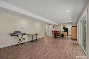 9905 NE 124th St, Kirkland, WA 98034 - Photo 29