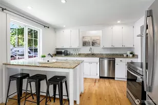 11516 Meridian Ave N, Seattle, WA 98133 - Photo 7