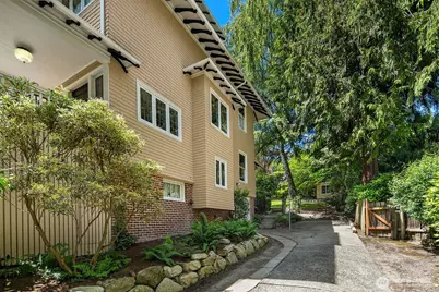 131 Madrona Place E, Seattle, WA 98112 - Photo 33
