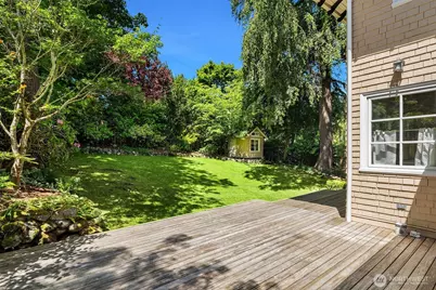 131 Madrona Place E, Seattle, WA 98112 - Photo 27